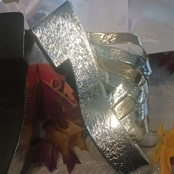 Women's shoes - Picture 3 of 4